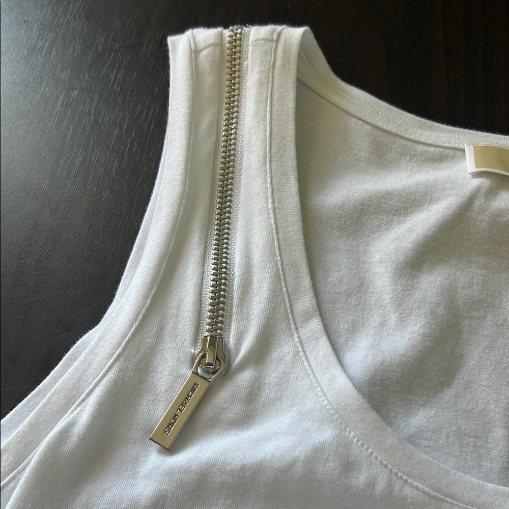 Michael Kors Large White Ruched Sleeveless Tank Top - Picture 4 of 6